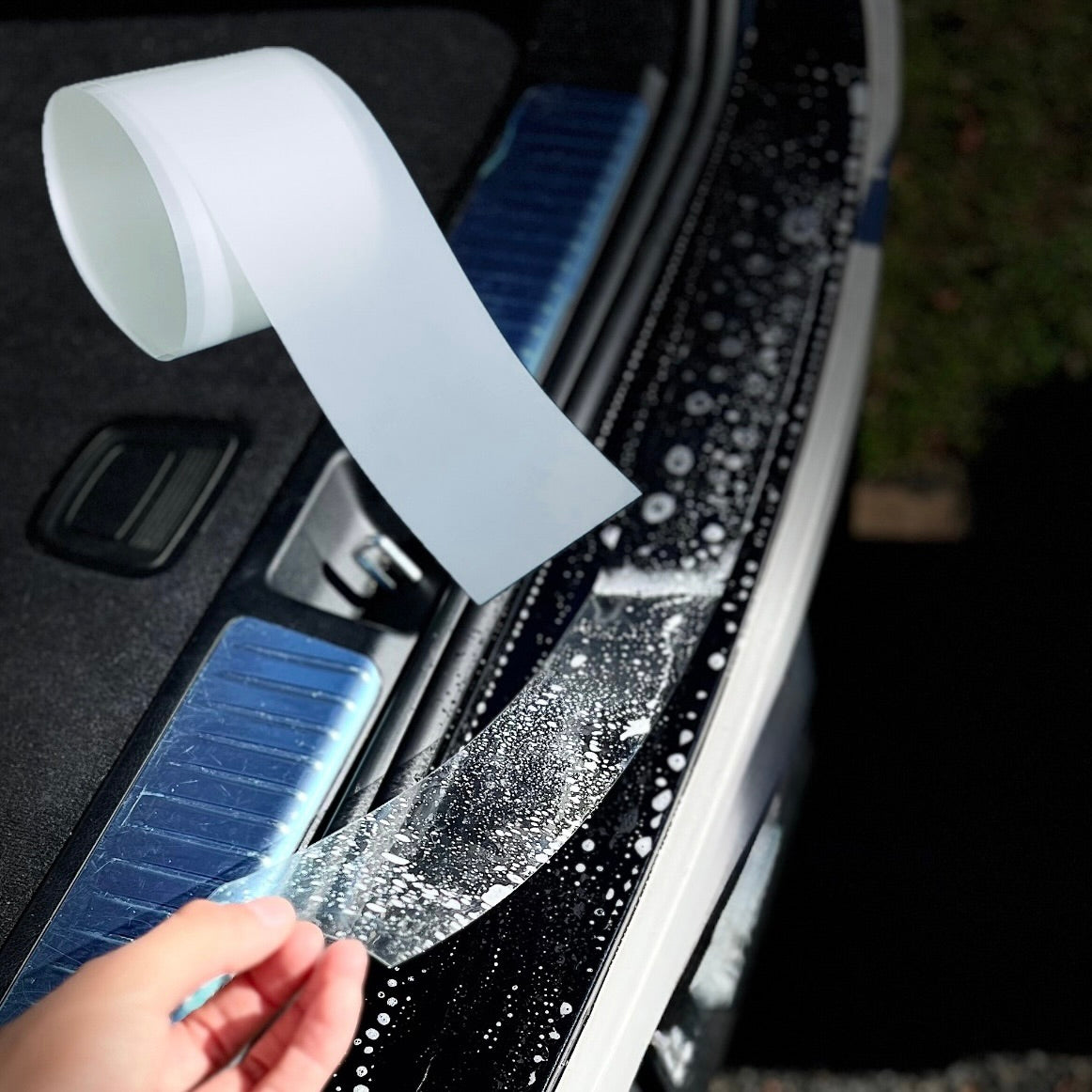 REAR BUMPER GUARD PROTECTION ( UNIVERSAL PPF KIT)